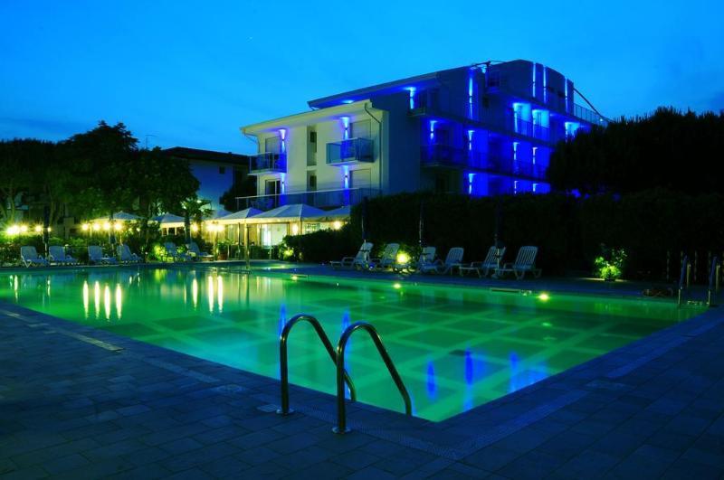 Park Hotel Ermitage Resort & Spa Лидо ди Йезоло Екстериор снимка