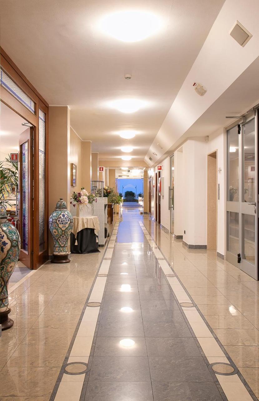 Park Hotel Ermitage Resort & Spa Лидо ди Йезоло Екстериор снимка