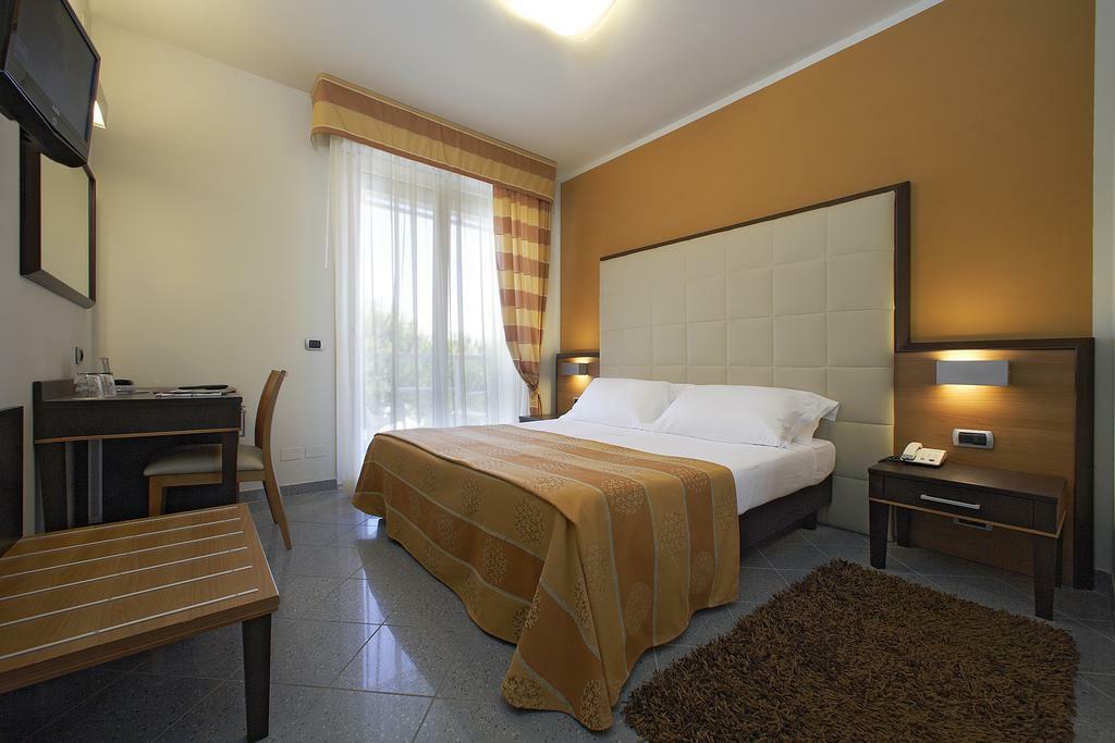 Park Hotel Ermitage Resort & Spa Лидо ди Йезоло Екстериор снимка